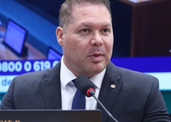 TSE torna inelegível e anula votos recebidos por ex-deputado do Ceará